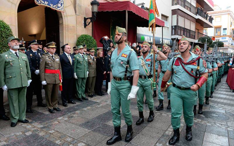 Legionarios desfilan en Algeciras