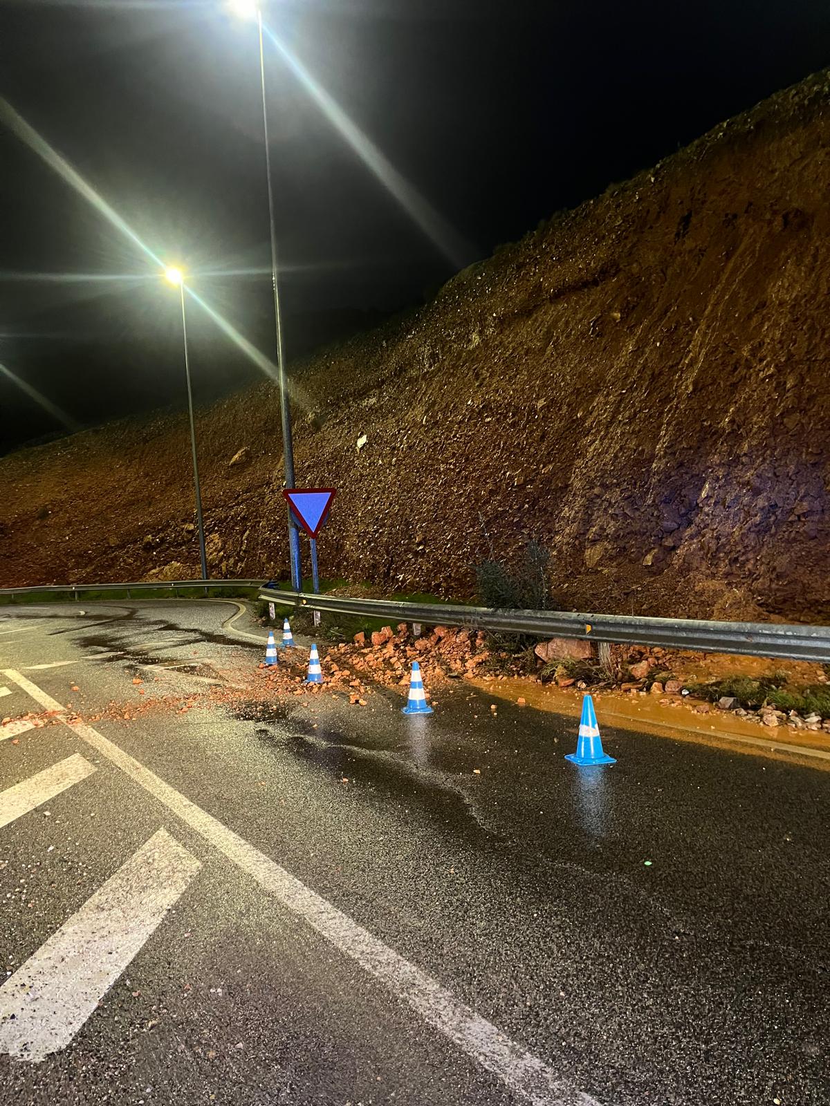 Desprendimientos en Variante del Minero de Puertollano