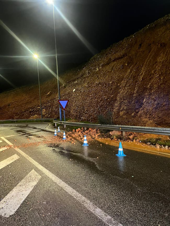 Desprendimientos en Variante del Minero de Puertollano