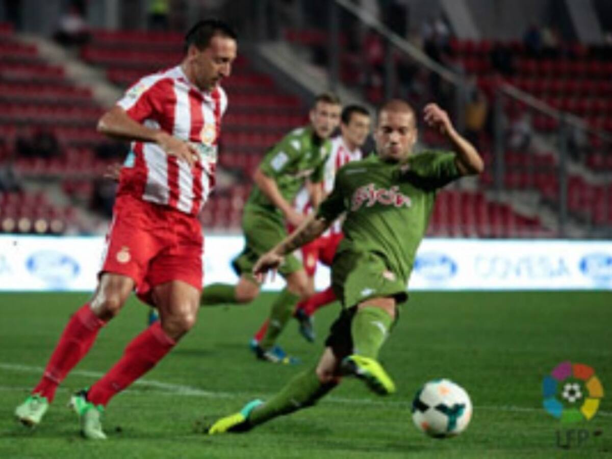 El central Migue llega al Alavés