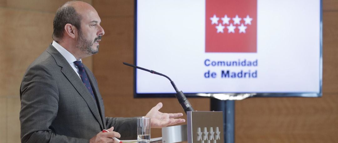 El presidente en funciones de la Comunidad de Madrid, Pedro Rollán, ha manifestado que espera que Ciudadanos y Vox no traicionen a su electorado y hagan presidenta a la candidata del PP, Isabel Díaz Ayuso.