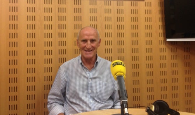 El ex-Diputado General Román Sudupe se mantiene alejado de la actualidad y prefiere no leer ningún períodico