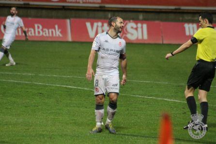 El capitán Martínez espera su turno en la Copa