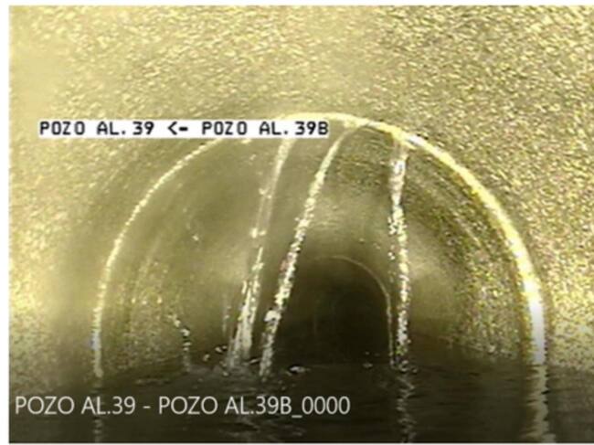 Foto de una tubería de saneamiento