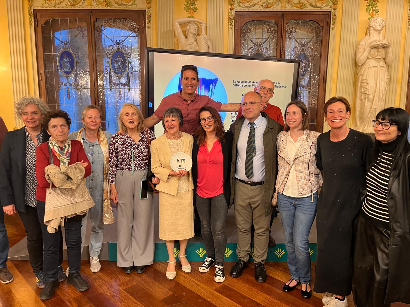 Carmen con sus compañeros del IES Reyes Católicos