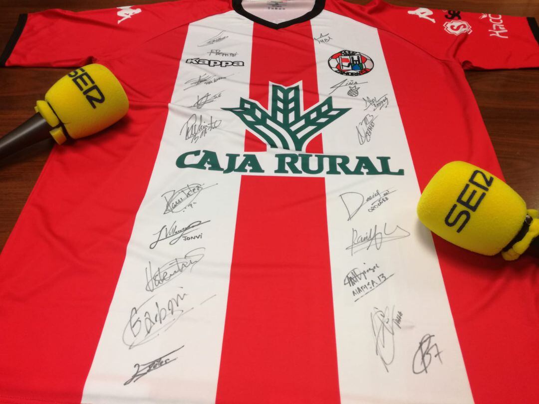 Camiseta del Zamora CF firmada por la plantilla 