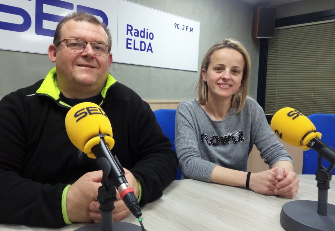 Los emprendedores Juan Luis Gimeno y Mª Dolores Navarro en Radio Elda SER