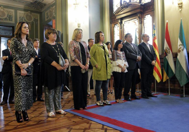Ainhoa Aznárez, en el centro de la imagen, durante la Conferencia de Presidencias de Parlamento celebrada en Asturias