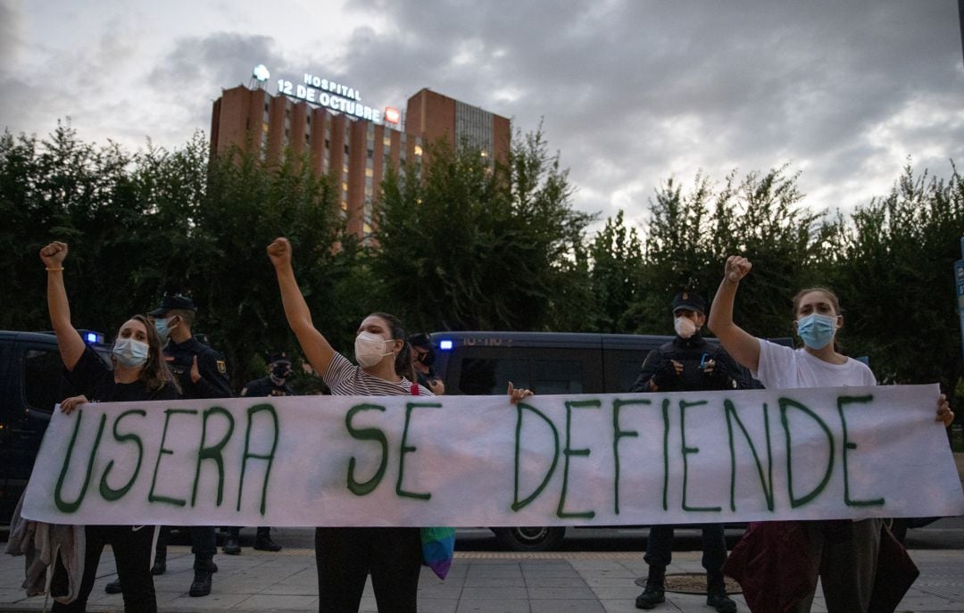 Protestas del domingo contra las medidas para hacer frente al coronavirus impuestas por el Ejecutivo autonómico en el barrio madrileño de Usera.