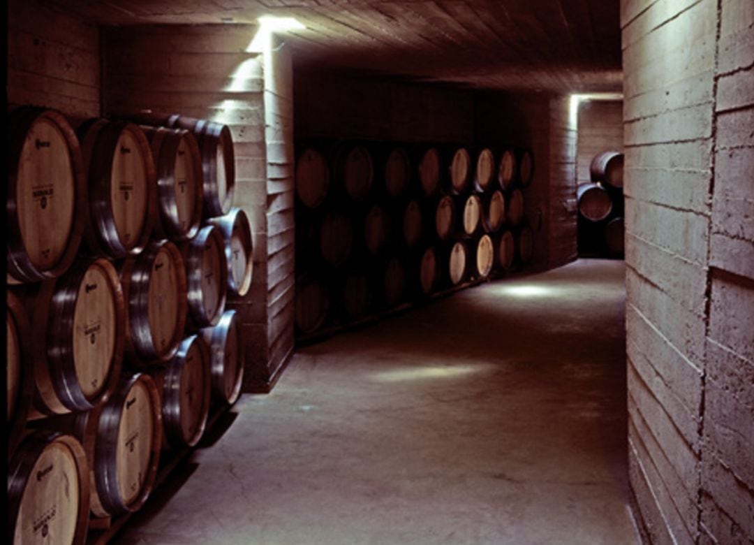 Esta bodega fue fundada por Gaspar Naranjo en el 1898 y actualmente está regentada por la quinta generación 