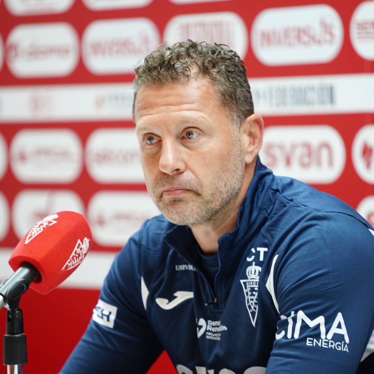 Curro Torres no quiere cambiar la idea en el Real Murcia: “Trataré de mejorarla”