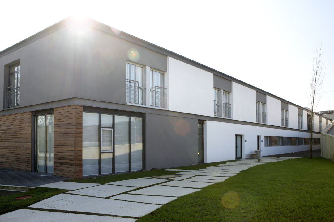 Los familiares de los usuarios, que ya han formalizado las autorizaciones, cuentan a la SER como están viviendo las horas previas a la vacunación