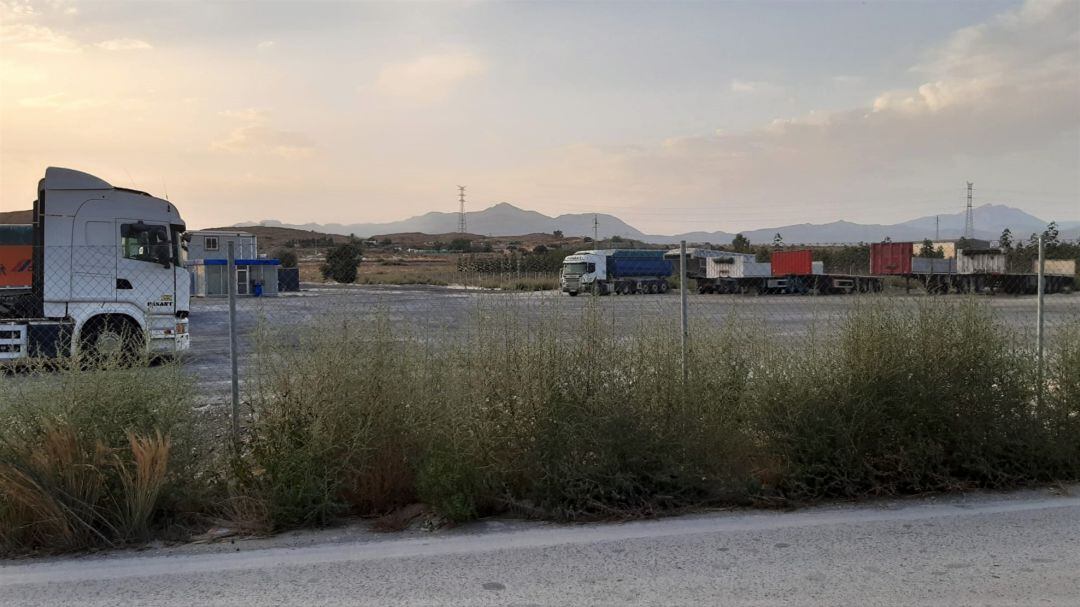 Obras en la parcela de Fontcalent afectada