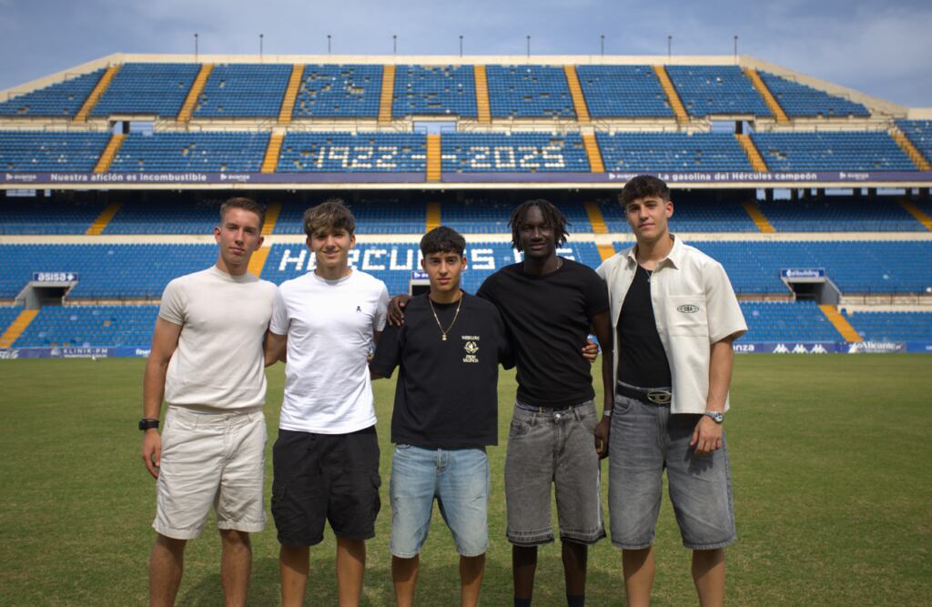 Korni, Parodi, Endika, Abdoulie y Mompeán, nuevos jugadores del Hércules B