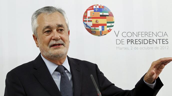 El presidente andaluz, José Antonio Griñán, durante la rueda de prensa tras la V Conferencia de Presidentes.