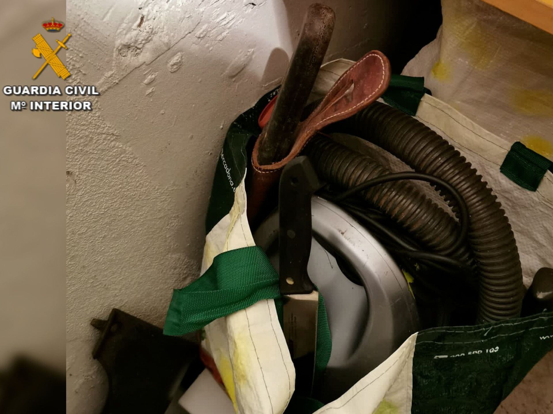 La mujer ha sido detenida junto a otras cuatro personas de su misma familia por la extorsión