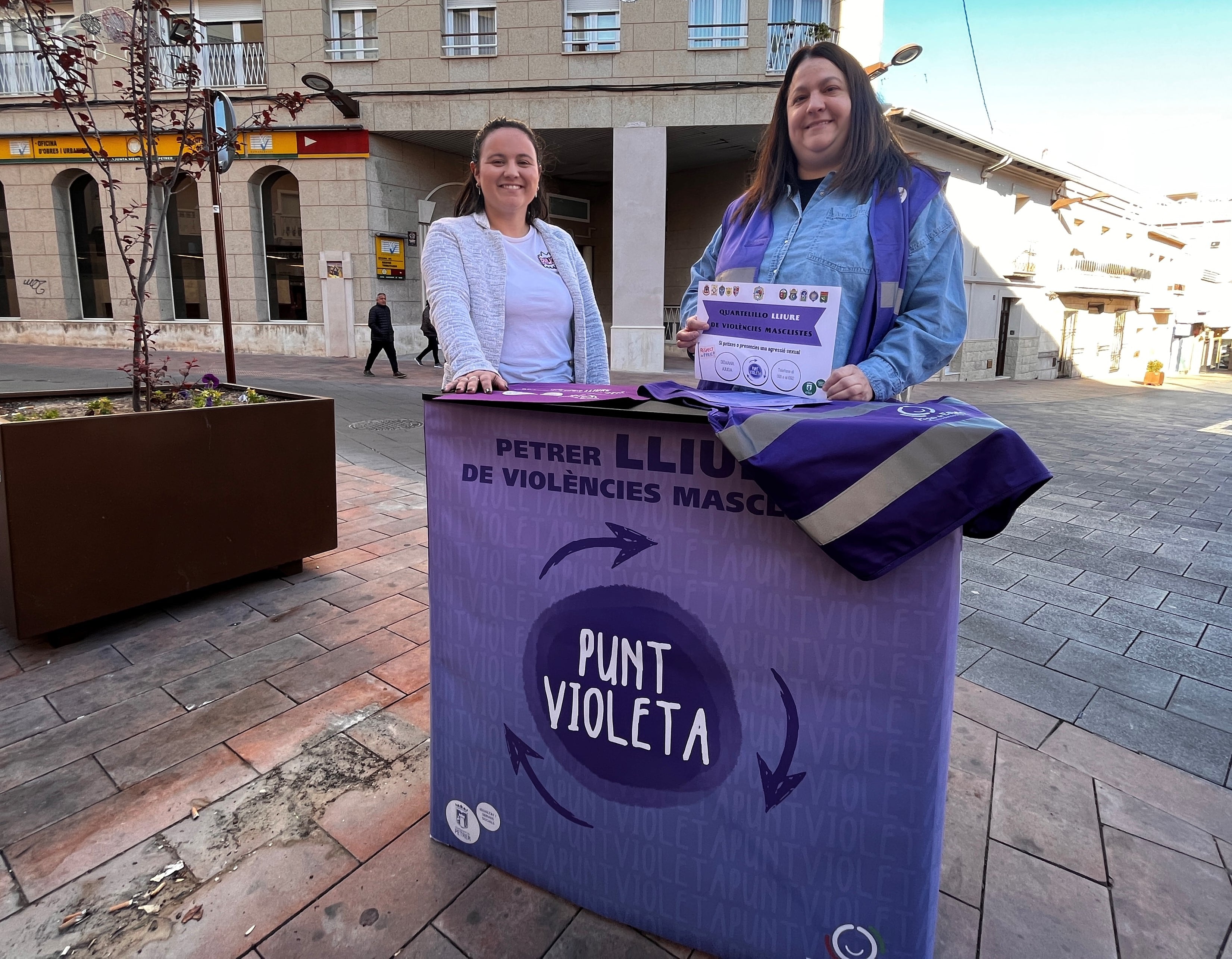 El Punto Violeta fijo estará ubicado en el Paseo de la Explanada, número 1, desde el jueves 11 hasta el domingo 14 de mayo, contando con distintos horarios.