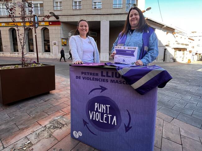 El Punto Violeta fijo estará ubicado en el Paseo de la Explanada, número 1, desde el jueves 11 hasta el domingo 14 de mayo, contando con distintos horarios.