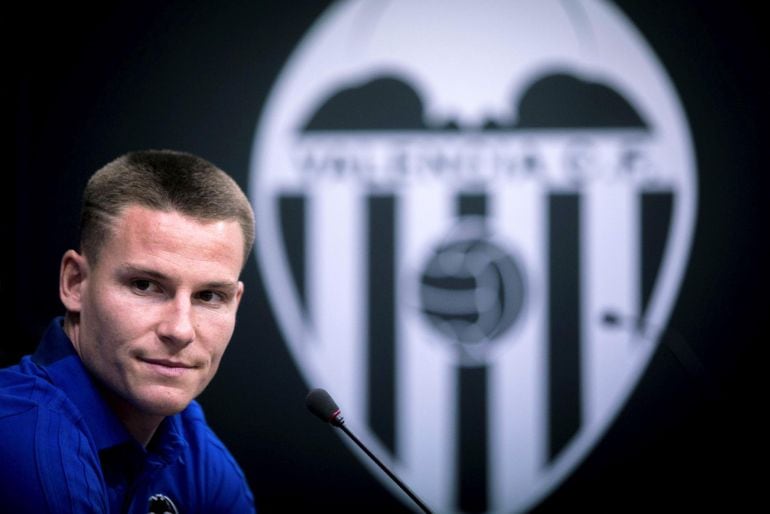 Gameiro, durante su presentación con el Valencia