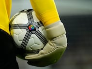 Balón de LaLiga en su jornada retro