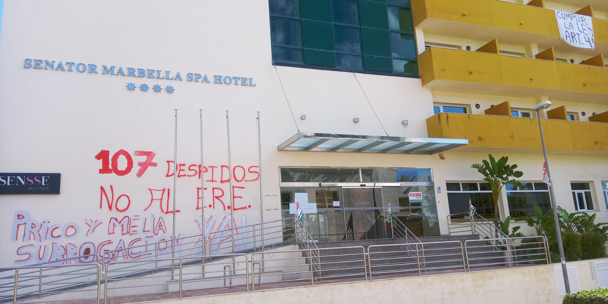 Trabajadores del hotel Senator de Marbella se encierran para defender sus puestos de trabajo