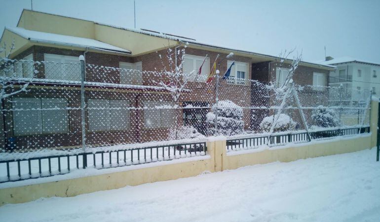 El colegio de Cañete este lunes por la mañana