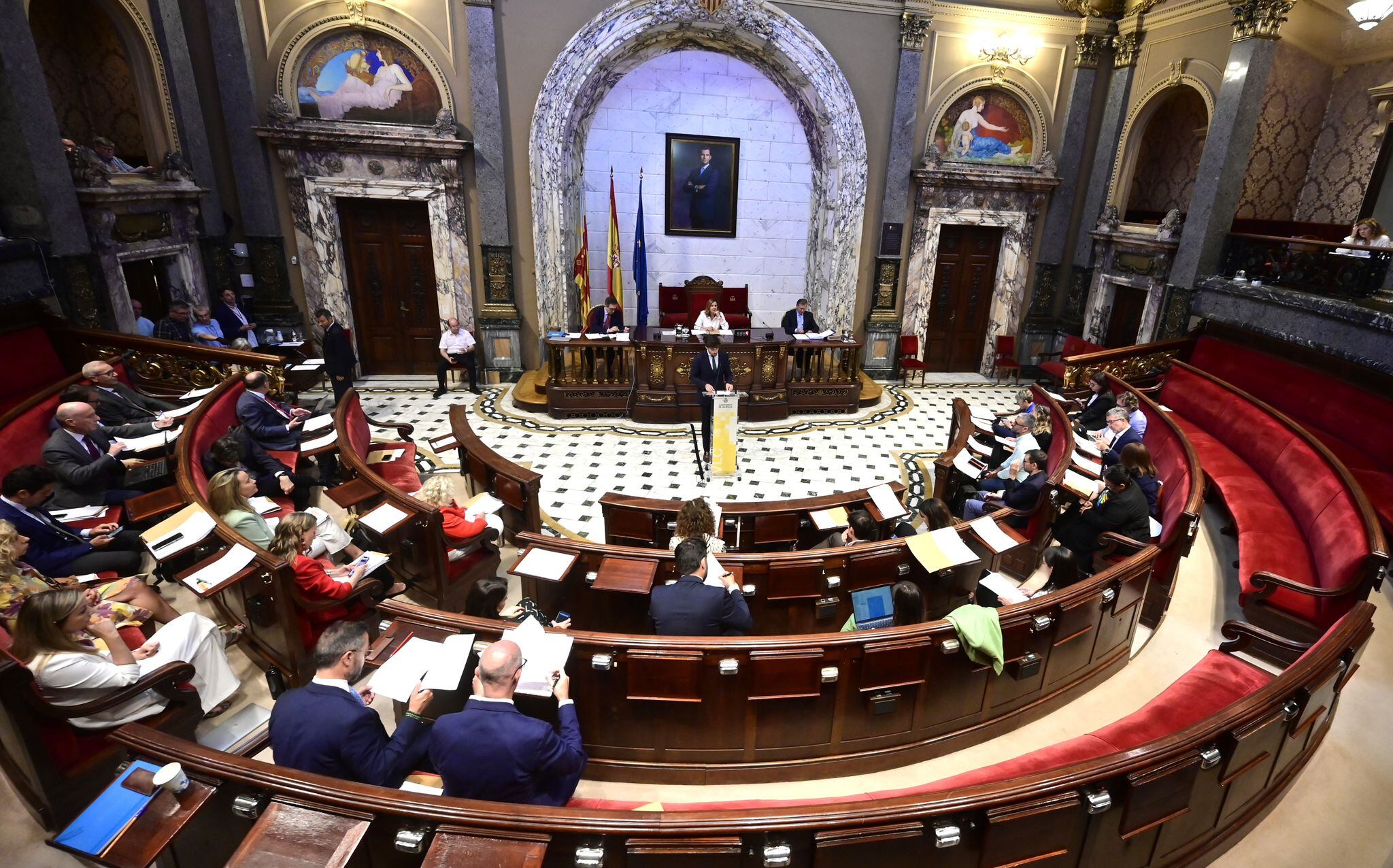 Momento del pleno ordinario de mayo en el Ayuntamiento de València