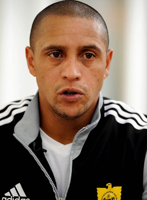 Roberto Carlos, jugador del Anzhí ruso