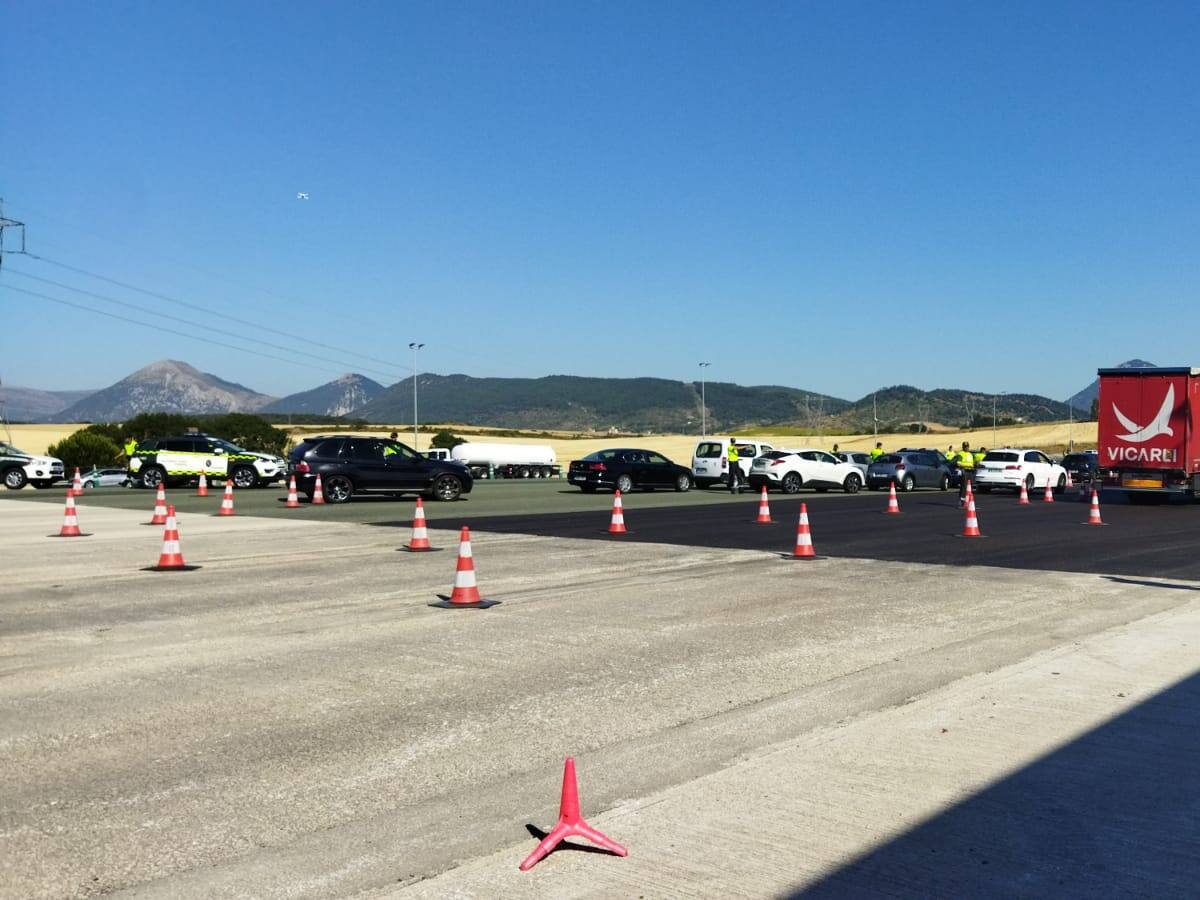 La Guardia Civil en Navarra detecta 221 positivos por alcoholemia y 21 por drogas en los controles de tráfico por San Fermín