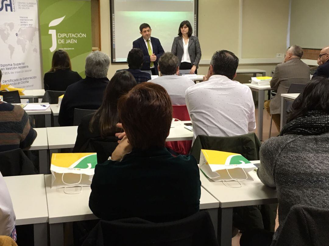 Inauguración del curso de sumilleres de aceite.