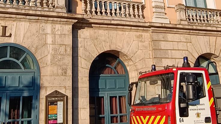 PSOE critica el mal uso de un camión de bomberos