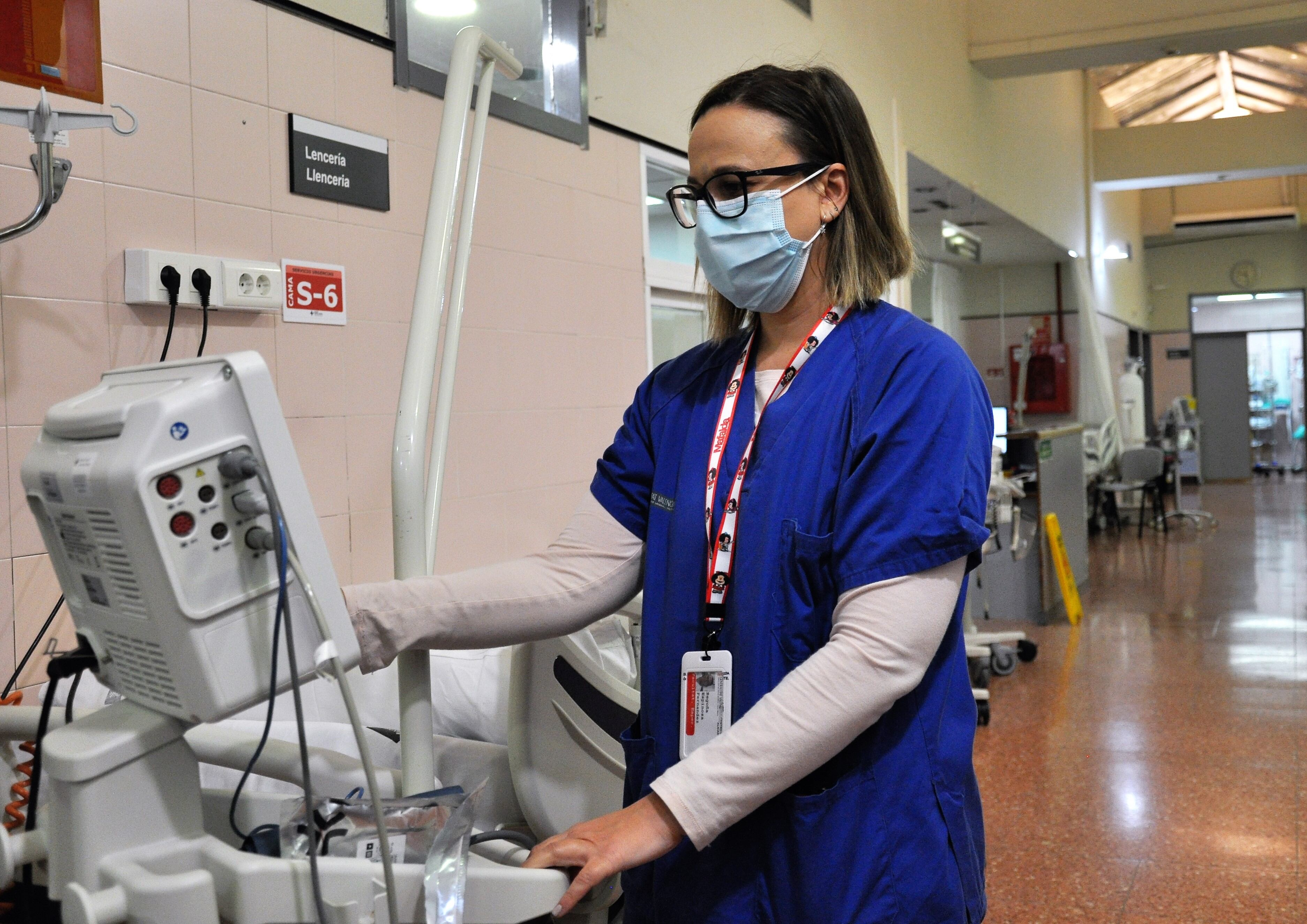 Begoña Espinosa, médica de urgencias en el Hospital General Doctor Balmis de Alicante