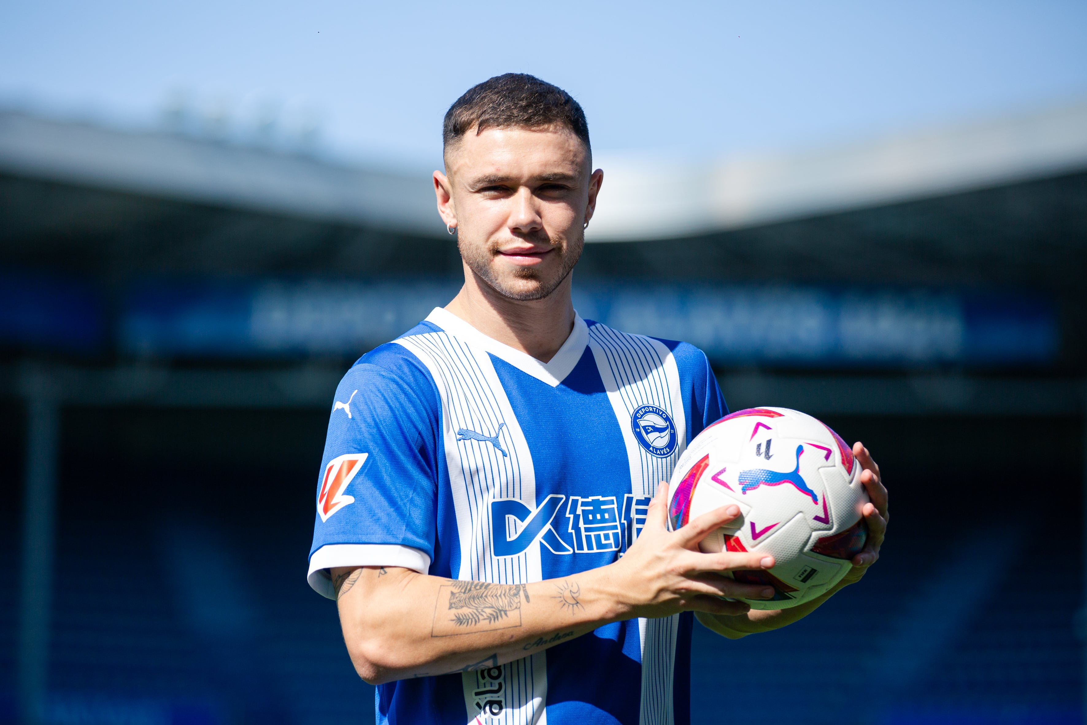 Tomás Conechny ya ha pisado el césped de Mendizorroza como jugador albiazul.