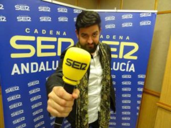 Manu Sánchez, en el estudio de Radio Sevilla