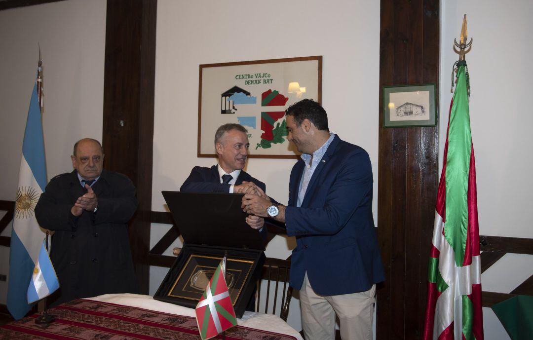 El lehendakari participa en la inauguración de la Semana Nacional Vasca en Argentina