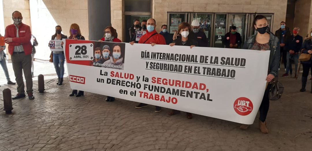 Concentración celebrada este miércoles coincidiendo con el Día de la Salud y Seguridad en el Trabajo