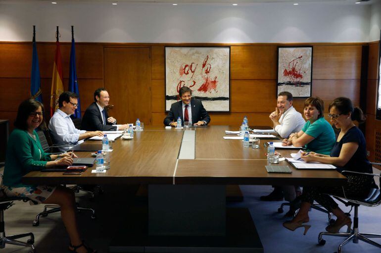 El Consejo de Gobierno del Principado reunido bajo la presidencia de Javier Fernández.