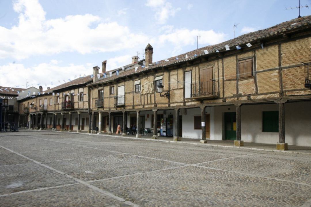 Saldaña cierra sus instalaciones municipales y cancela actividades culturales y el mercado semanal por la alta incidencia de Covid