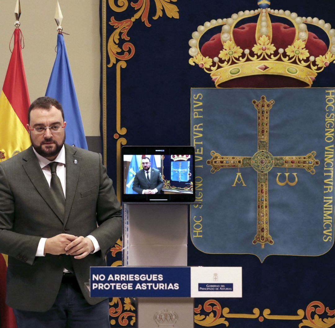 El presidente del Principado, Adrián Barbón, tras la Conferencia de Presidentes. 