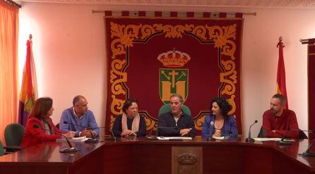 Las ayudas a emprendedores fueron entregadas en el salón de plenos del ayuntamiento de Quesada