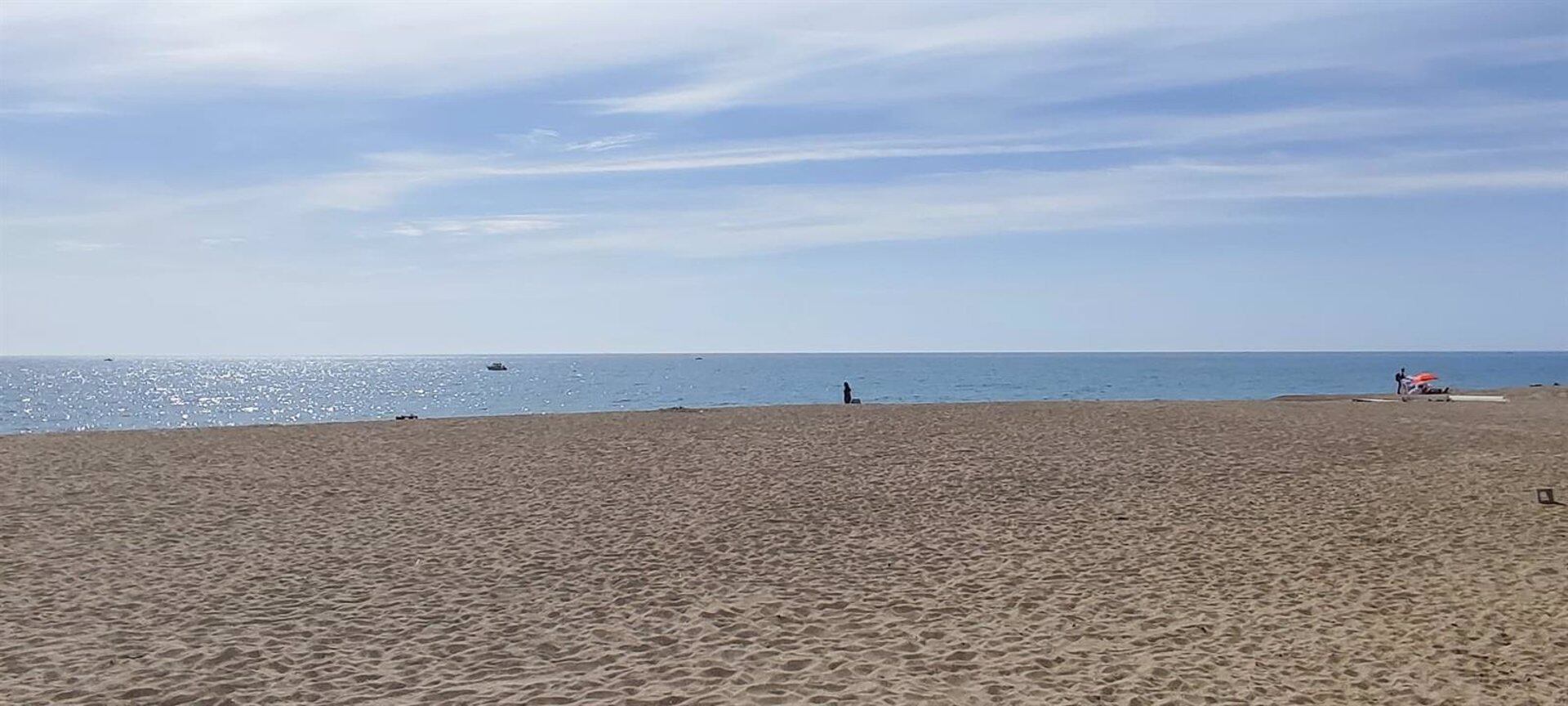 Fallece un hombre en la playa de El Morche