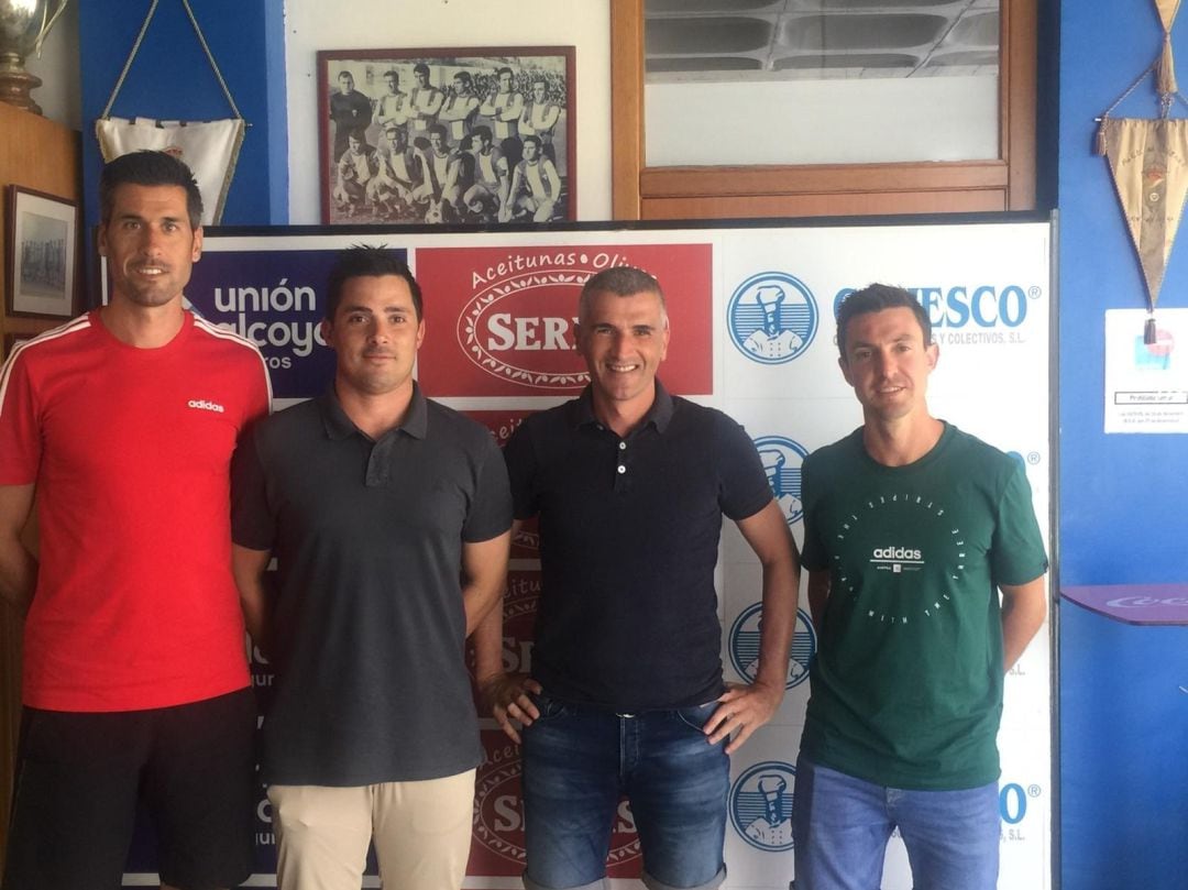 Renovación de Vicente Parras y su cuerpo técnico