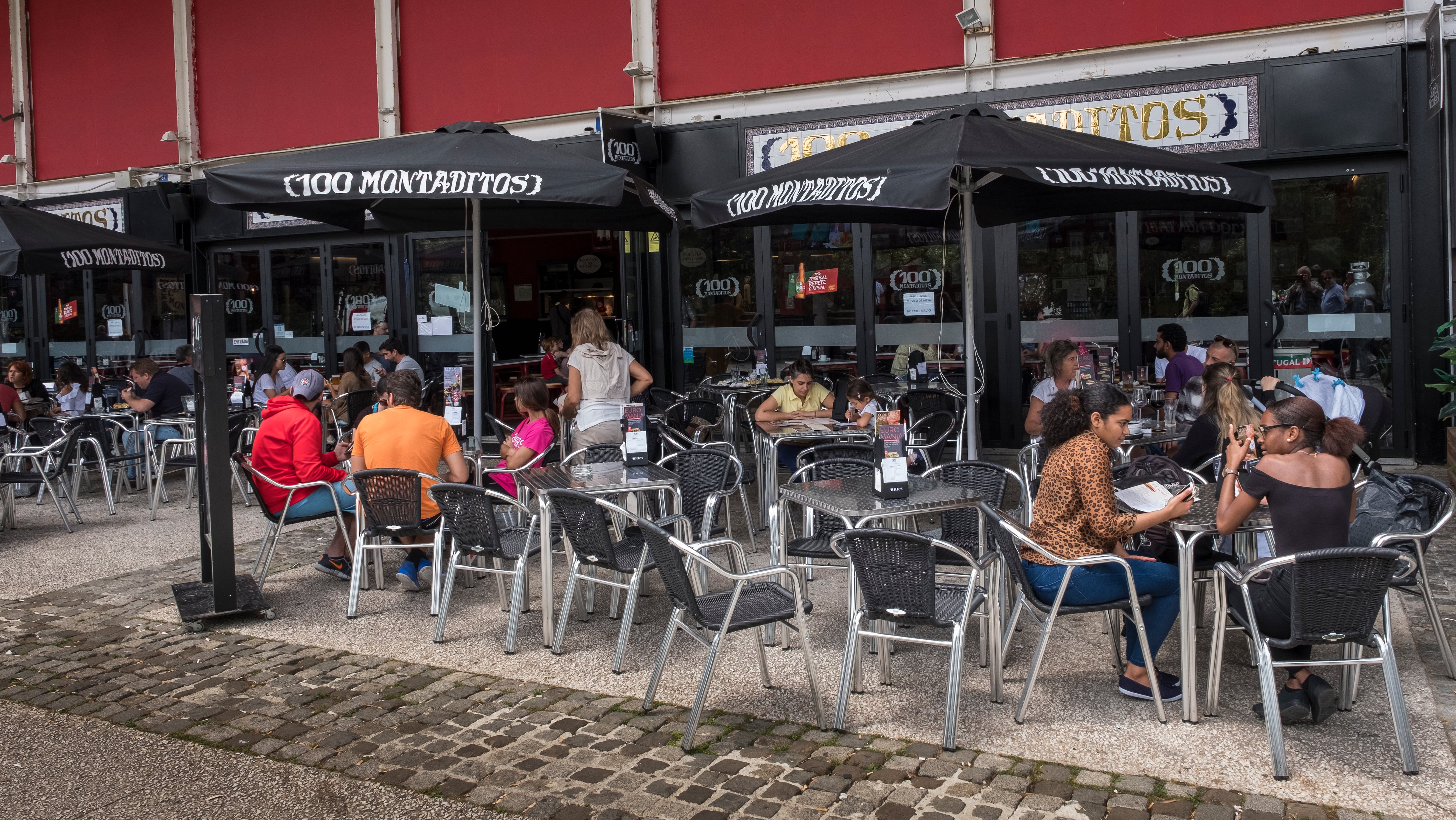 100 Montaditos en Parque de las Naciones, Madrid.