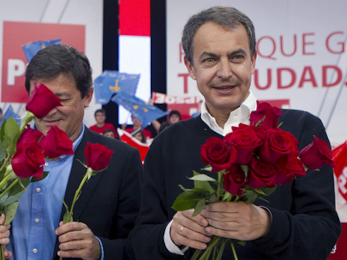 Zapatero: Sólo el PSOE puede frenar al PP que critica hasta al Constitucional