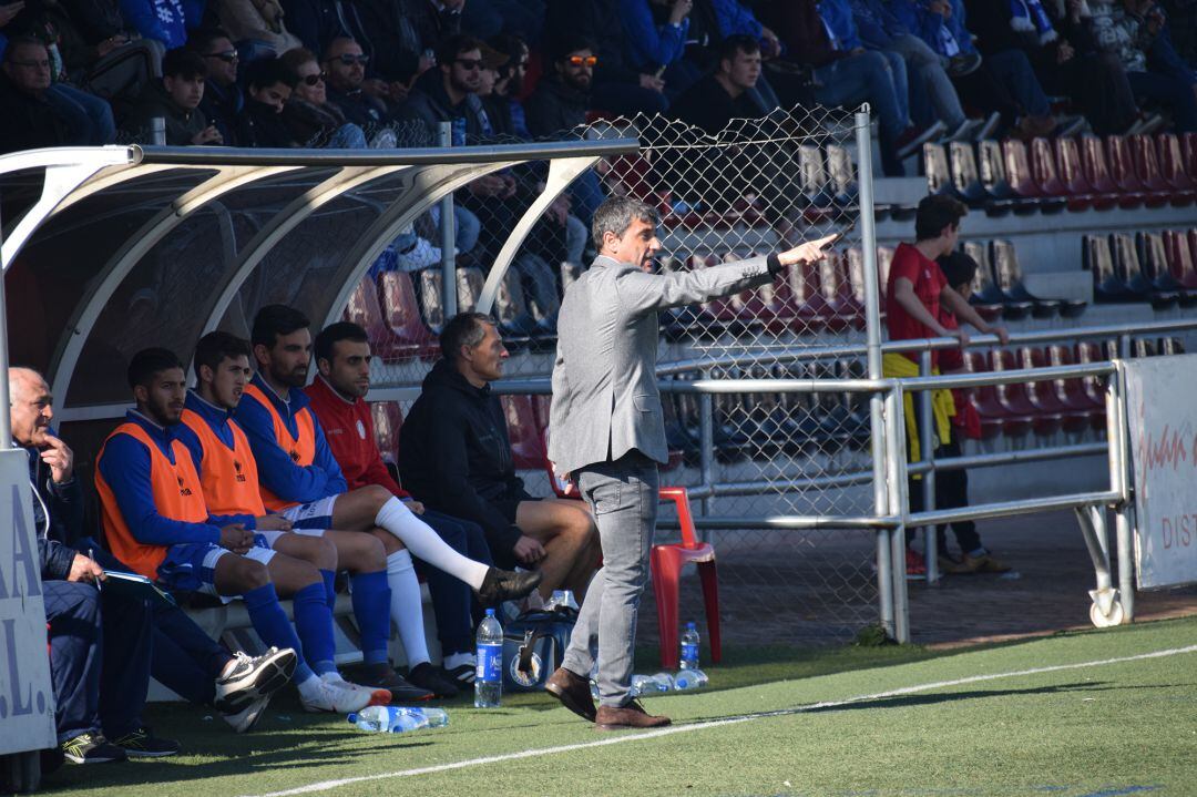 Pepe Masegosa durante el partido ante el Cabecense 