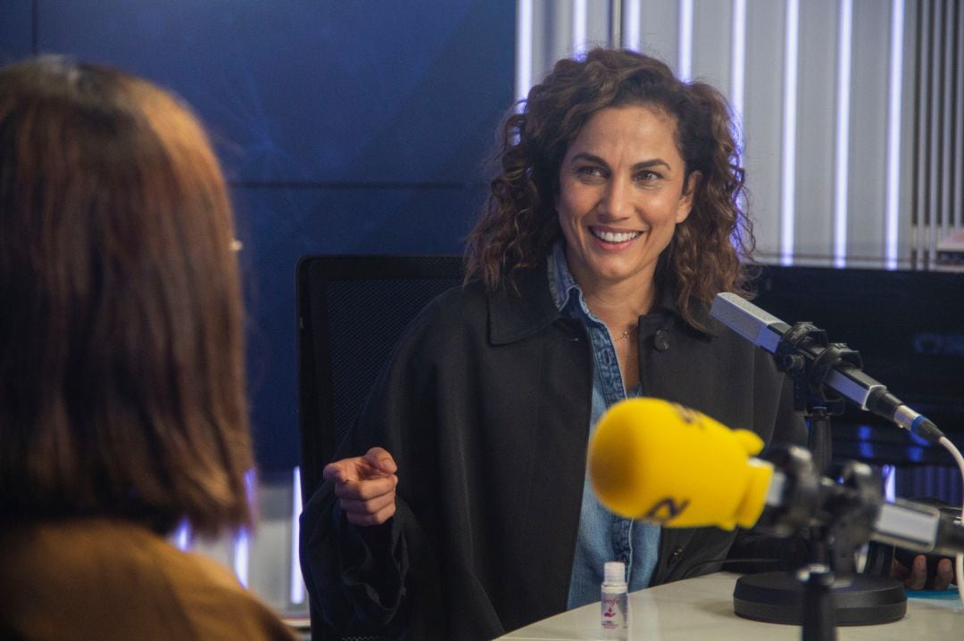 Toni Acosta, en los estudios de la SER