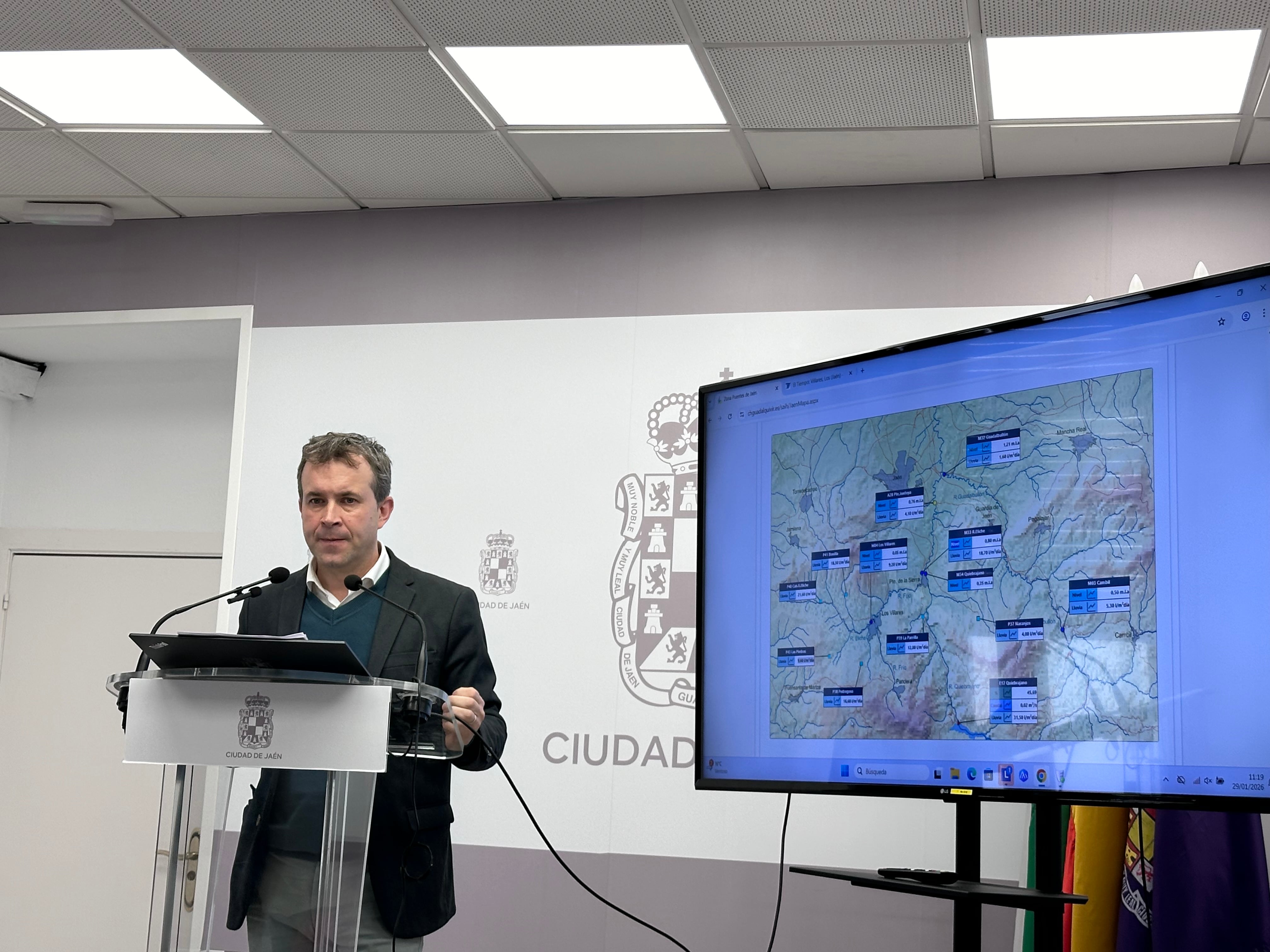 Julio Millán alerta del alto riesgo de inundación en la zona de Los Puentes tras el episodio de lluvias en Jaén