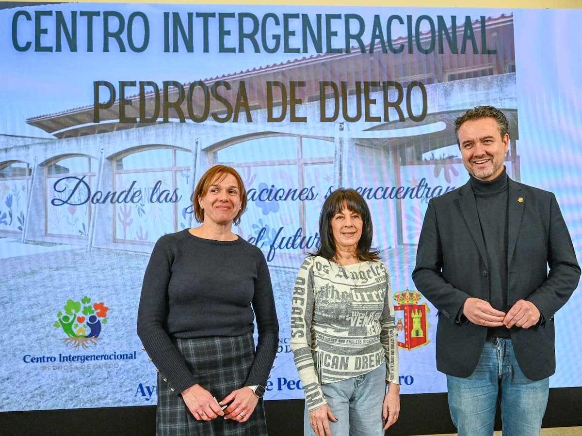 Niños y mayores conviven desde hoy en el Centro Intergeneracional de Pedrosa de Duero
