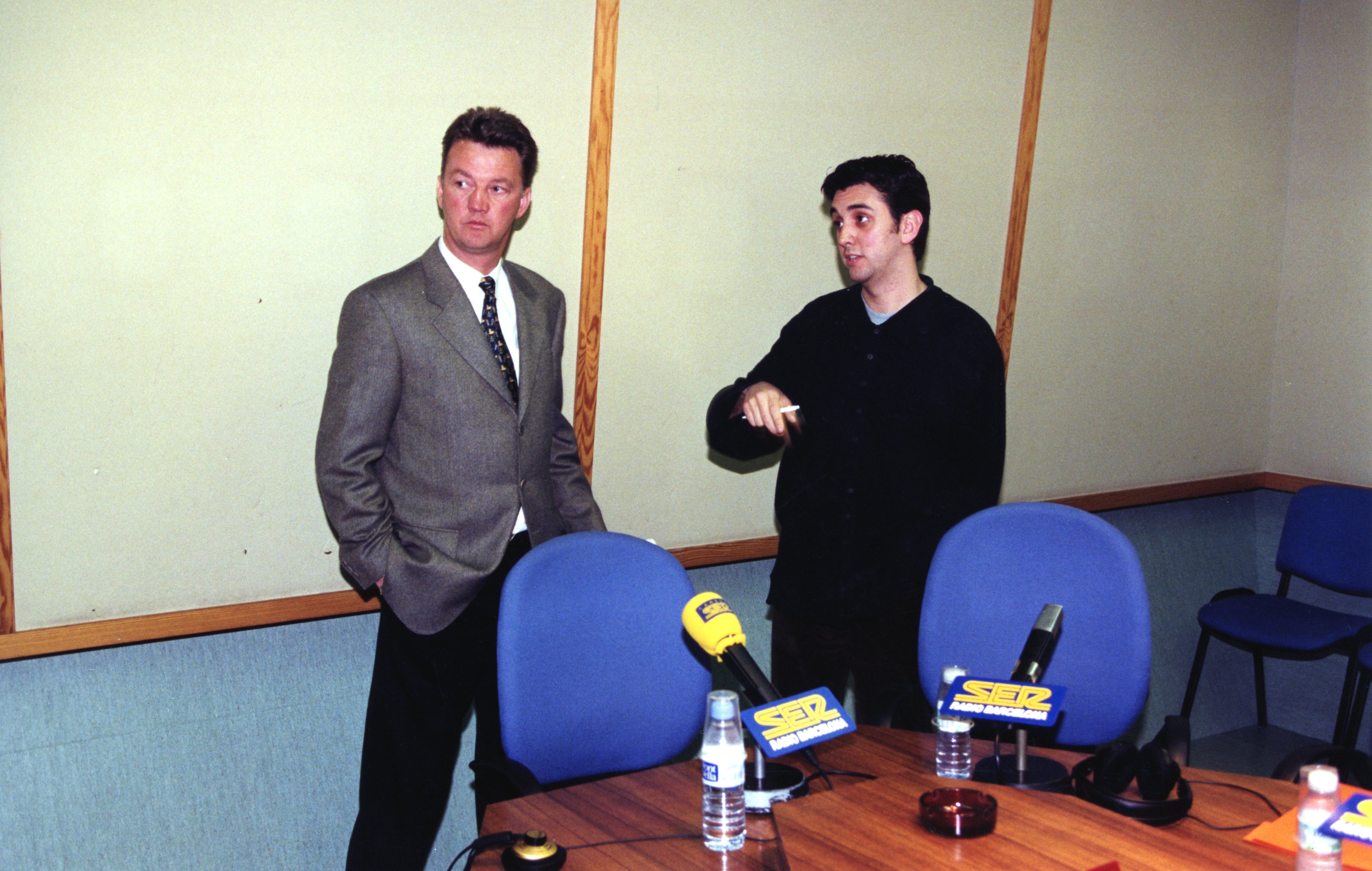 Bernat Soler entrevista a Louis Van Gaal al programa &quot;La Graderia&quot;. 1997-2000