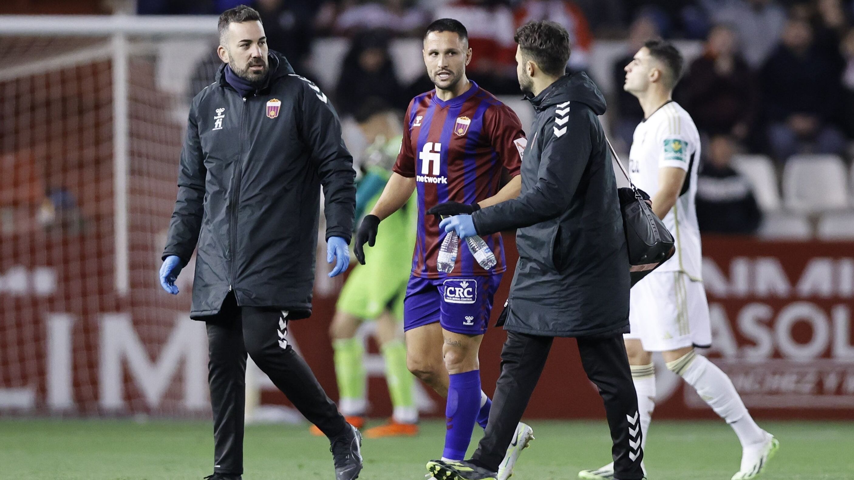 Florin Andone se pierde el partido por sanción y por lesión